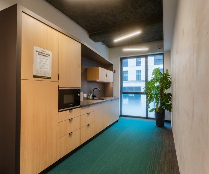 Office station-17